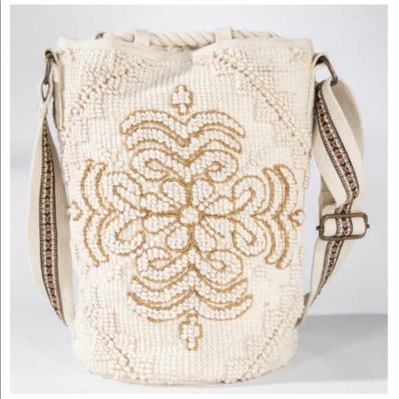 💕SOLD 🌸Ruggine Hand Woven Ethnic Navajo Pattern With Hand Beading Gold Metal - Picture 6 of 9